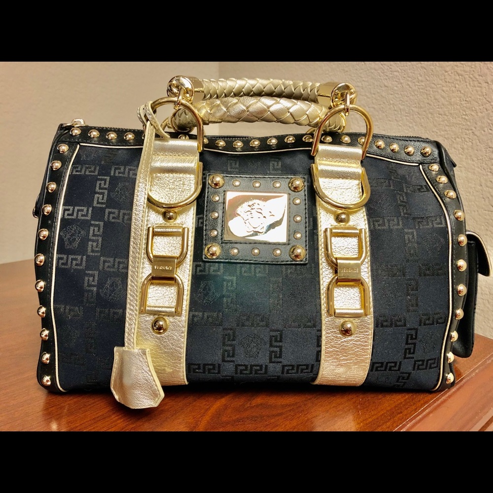 VERSACE Blk Sig Fbc/Gld Lthr SnapOutOfIt Satchel